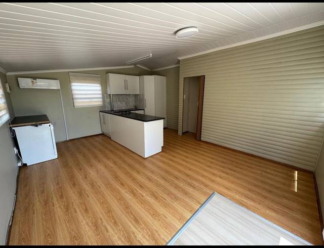 2 BEDROOM CLUSTER FOR SALE IN POMONA